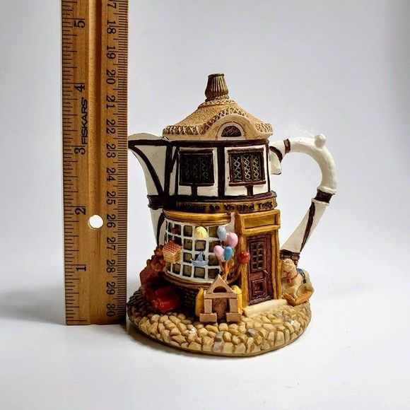 Hometown Teapot Cottages Merry Go Round Toy Shop Figurine - Picture 8 of 9